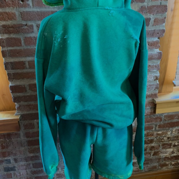 Custom short set - Picture 2 of 4